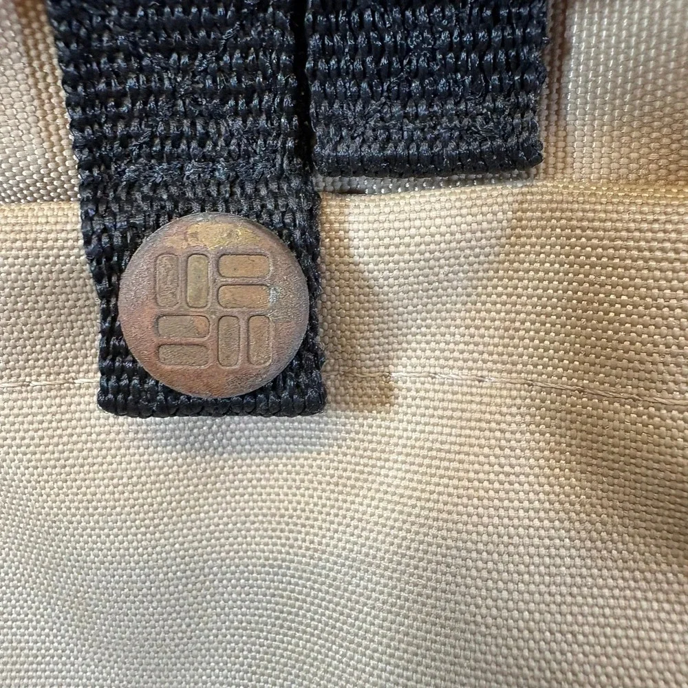 Columbia Crossbody Bag Unisex Tan Nylon Utility Outdoor Travel Pouch FU9000